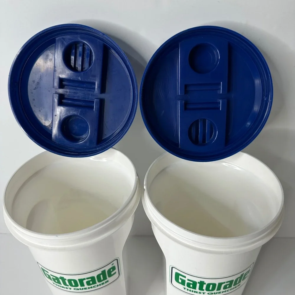 2 Vtg Atlanta Braves Gatorade Insulated Tumblers 48oz Stadium Giveaway 90s MLB